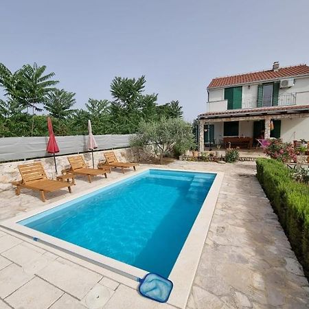 Villa Kuca Za Odmor Dijana Gornje Selo Exterior foto